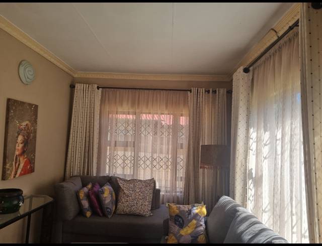 3 BEDROOM HOUSE FOR SALE IN FAIRLEIGH